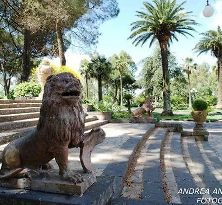 Domus Pina Vendégház *