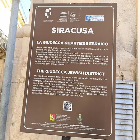 Domus Pina Vendégház